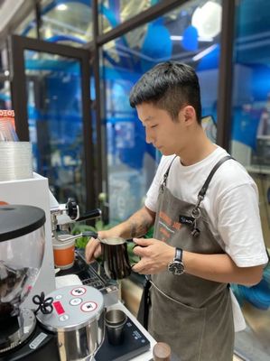 4萬人次、50+品牌集結！上?？Х裙澫迺r三天引爆味蕾盛宴